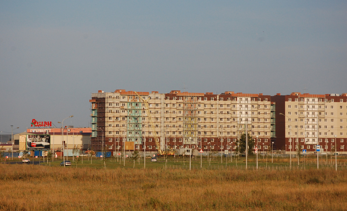 Omsk, Волгоградская улица, 1 корп. 1