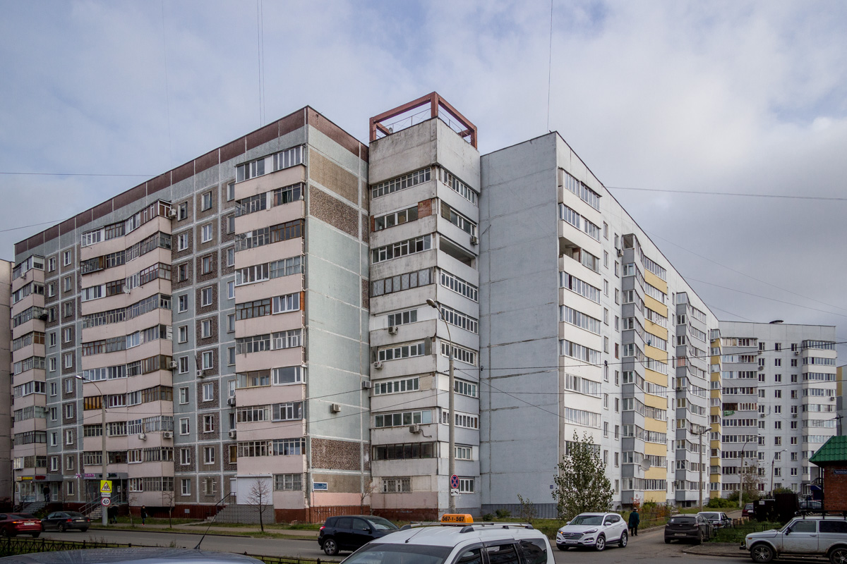 Казань, Чистопольская улица, 33; Чистопольская улица, 31