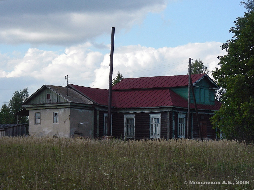 Палехский район, прочие н.п., дер. Лужки, Центральная улица, 2