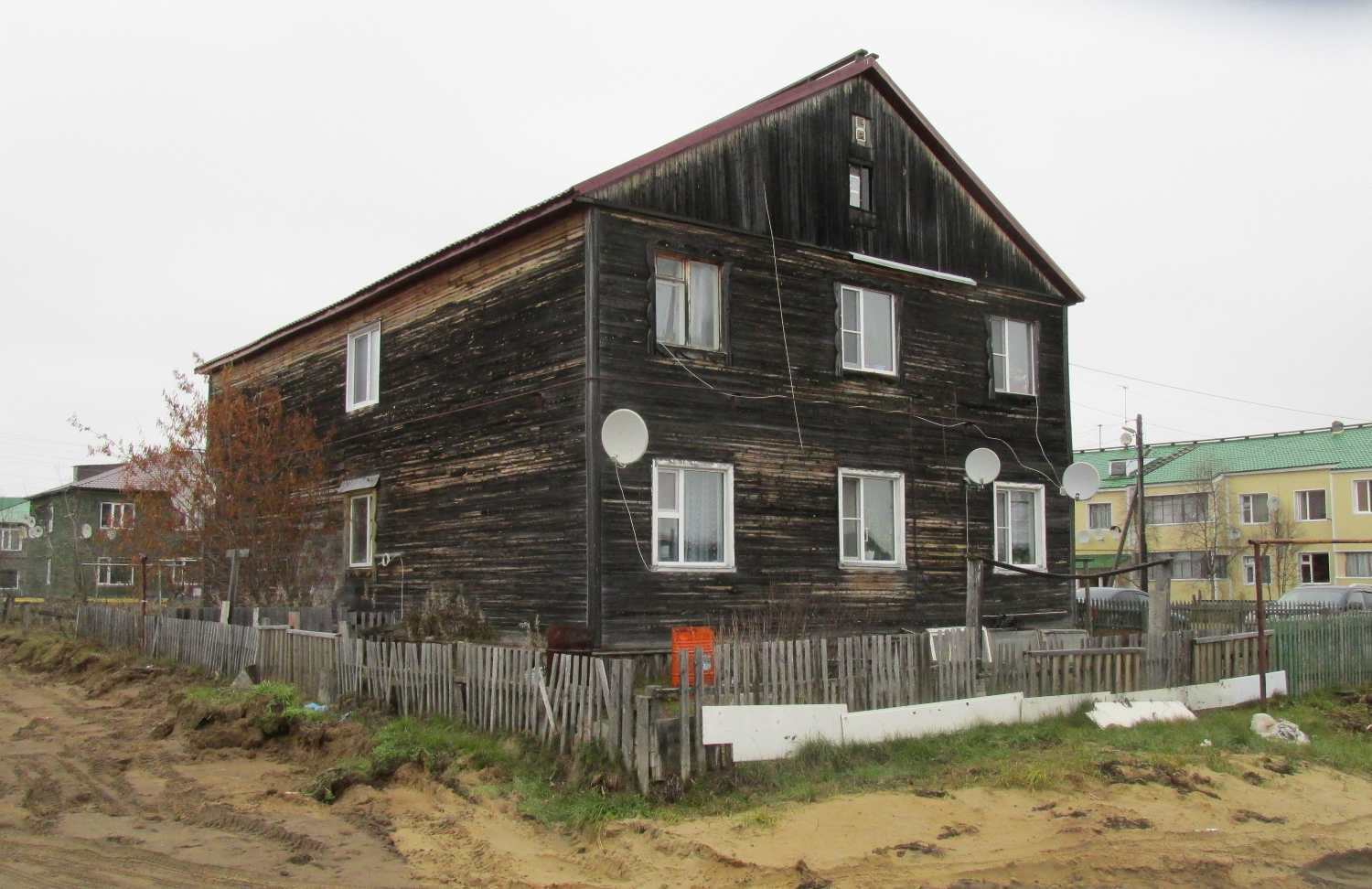 Искателей, Улица Строителей, 20