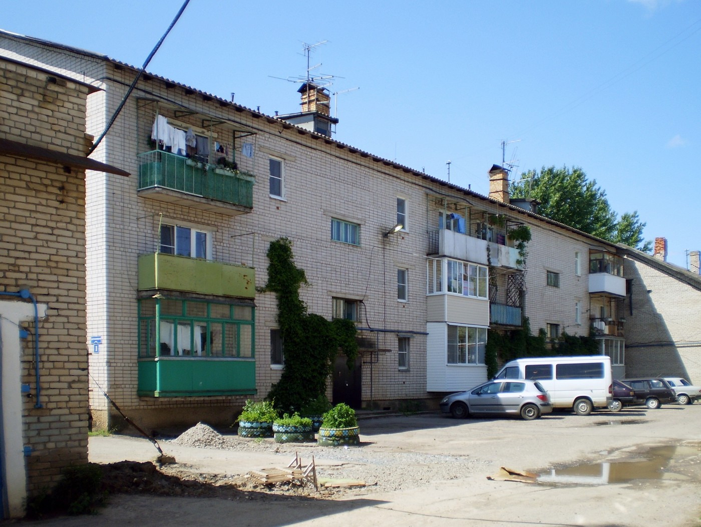 Панковка, Улица Дорожников, 1