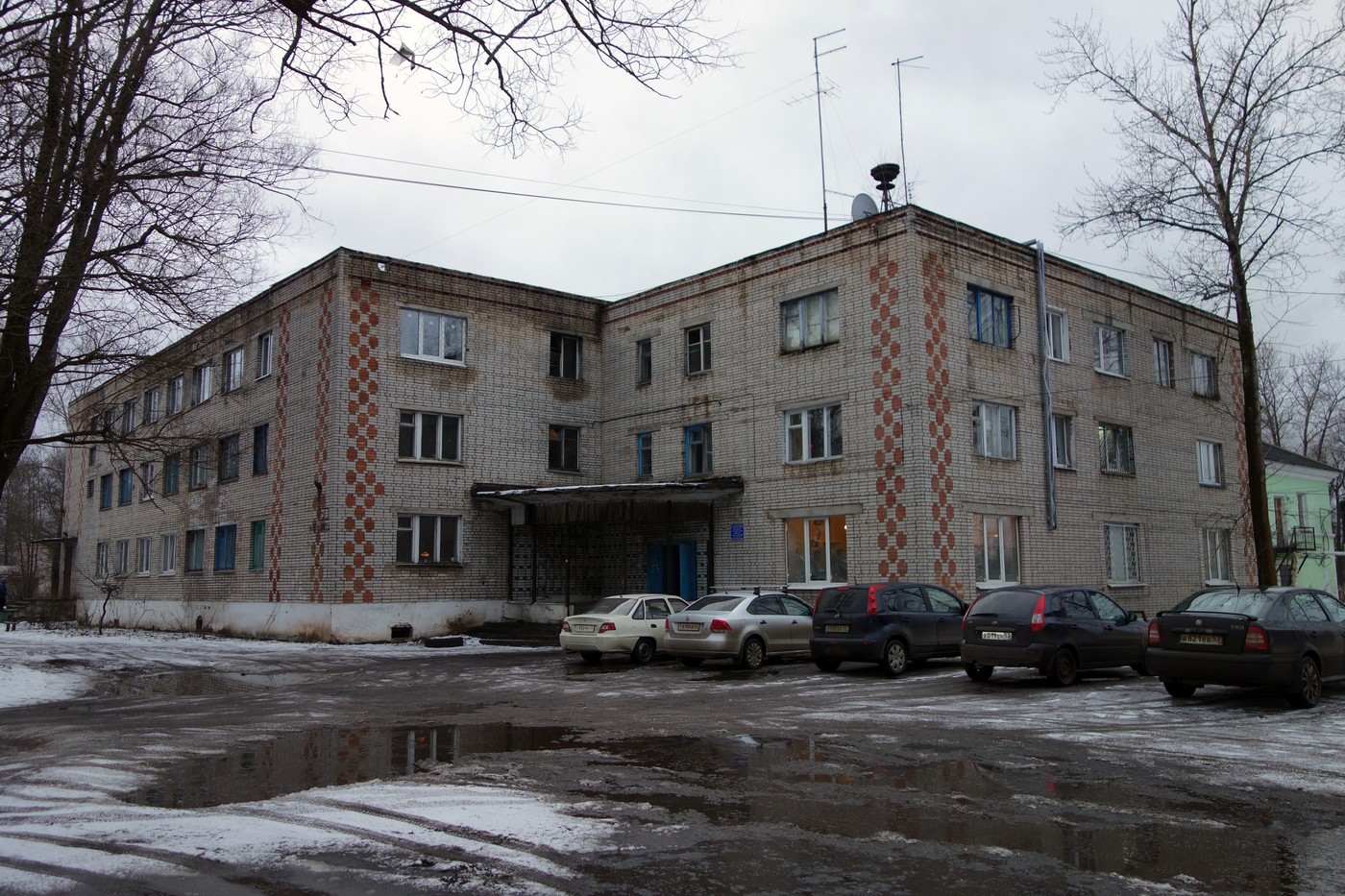 Парфино, Улица Карла Маркса, 50