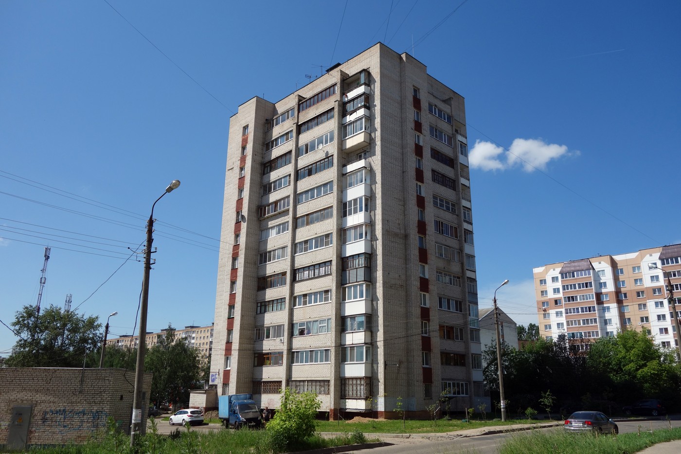 Смоленск, Улица Маршала Соколовского, 13А