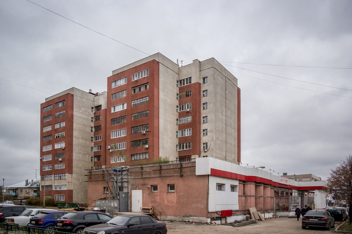 Казань, Беломорская улица, 17 / Улица Челюскина, 37