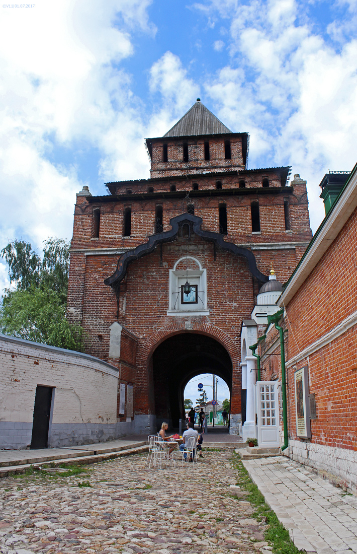 Коломна, Коломенский кремль, Пятницкие ворота