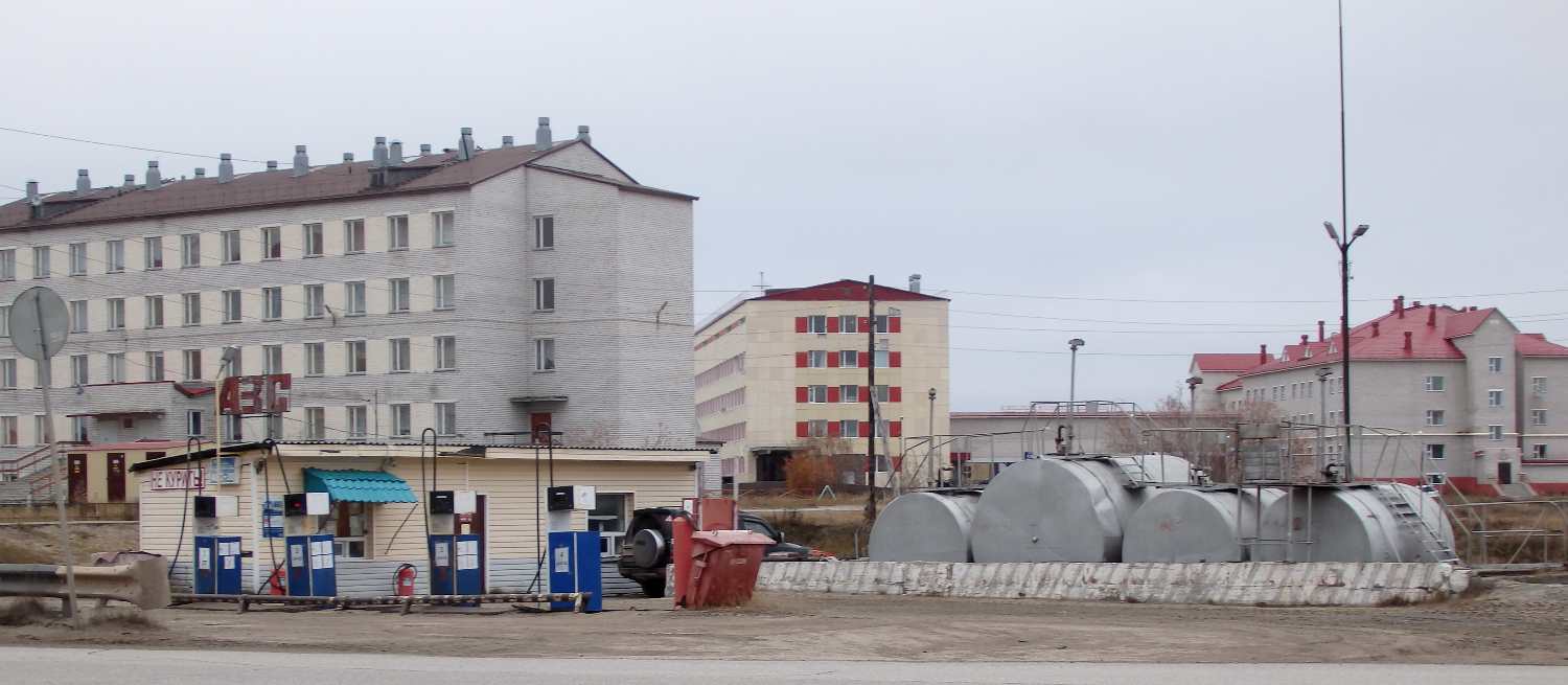 Нарьян-Мар, Улица Авиаторов, 9*