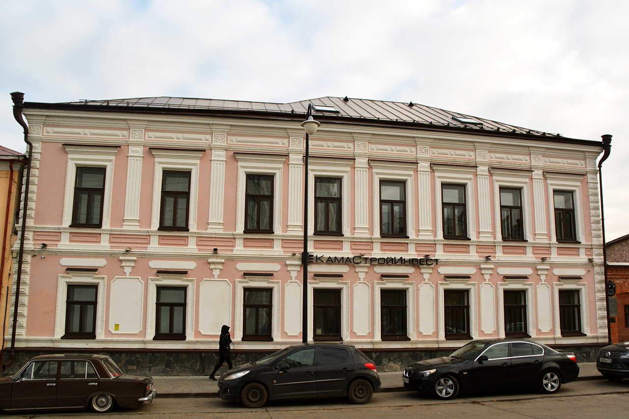 Казань, Улица Каюма Насыри, 3
