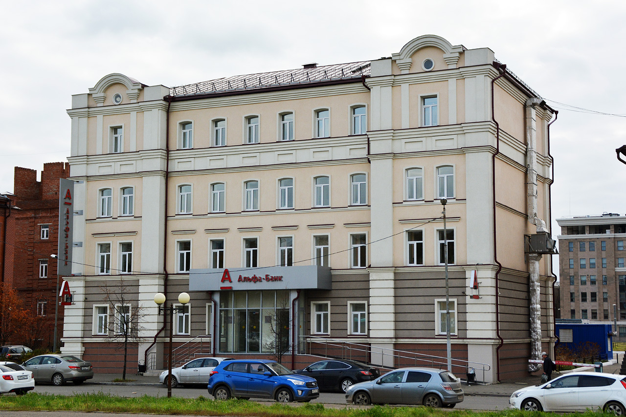 Казань, Петербургская улица, 76