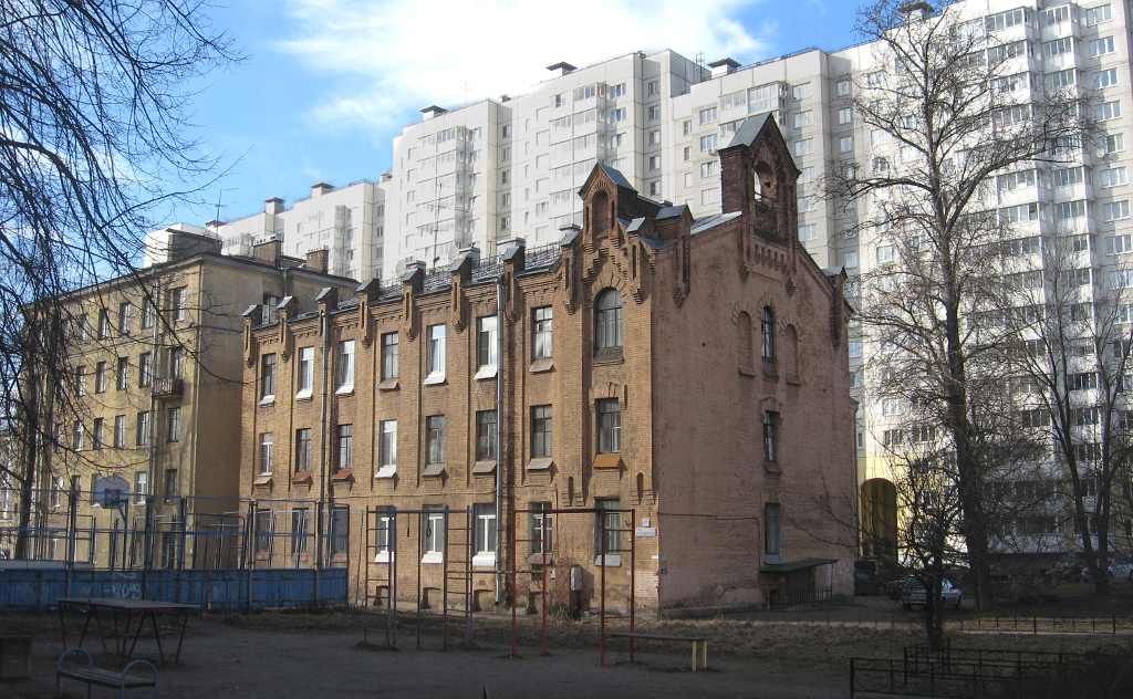 Санкт-Петербург, Улица Зои Космодемьянской, 27