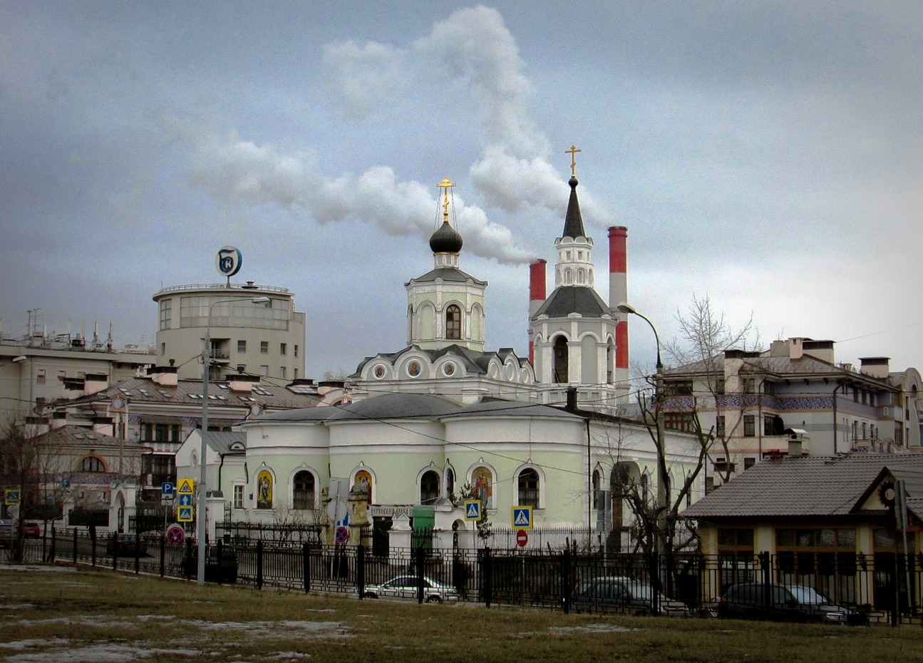 Москва, 1-й переулок Тружеников, 8 / 2-й Вражский переулок, 1; 2-й Вражский переулок, 1 корп. 1