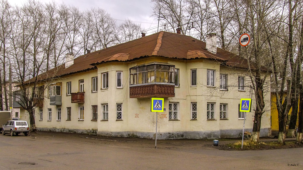 Уфа, Кольцевая улица, 66 / Улица Рыбакова, 16