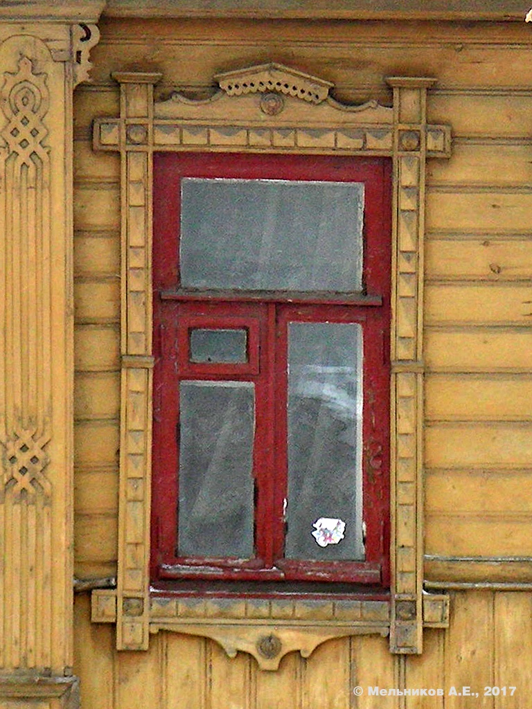 Иваново, Улица Смирнова, 34. Резные наличники