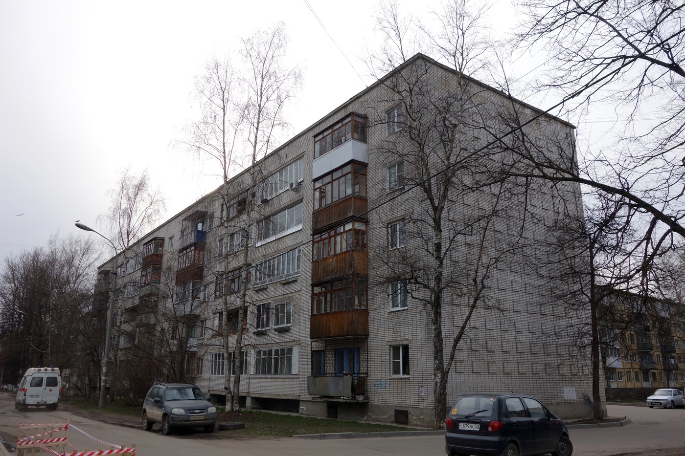 Великий Новгород, Новолучанская улица, 20