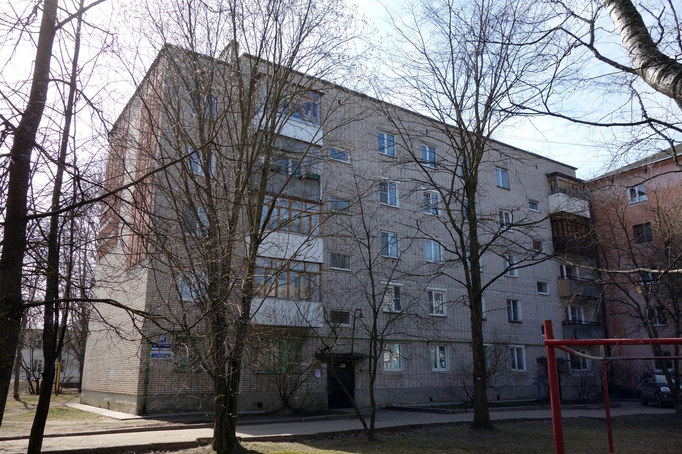 Великий Новгород, Октябрьская улица, 42 корп. 2