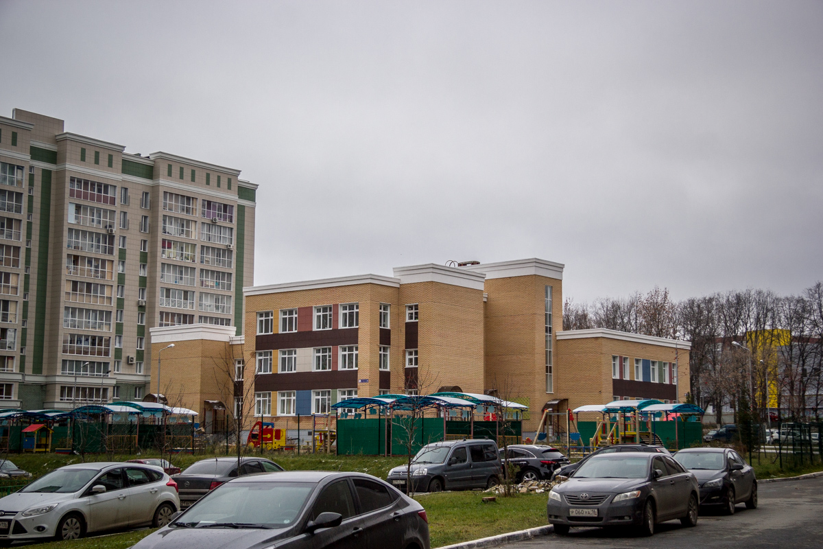 Казань, Улица Салиха Батыева, 3 Казань, Улица Салиха Батыева, 3