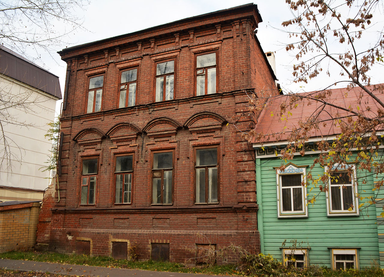 Казань, Улица Каюма Насыри, 12