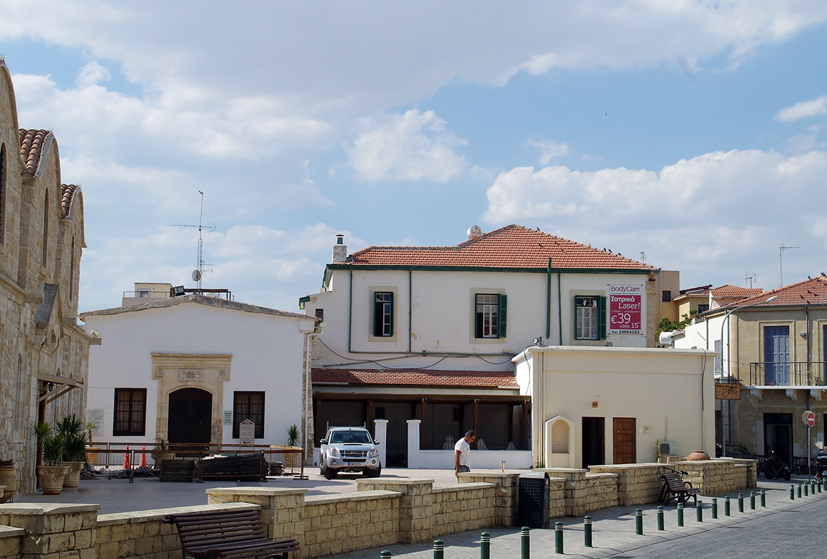 Ларнака, Saint Lazarus square, A