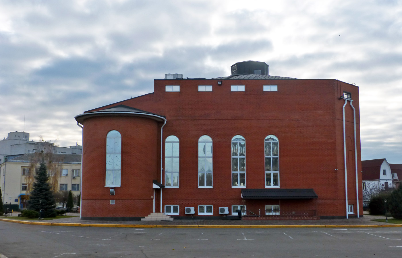 Вишнёвое, Улица Ломоносова, 3