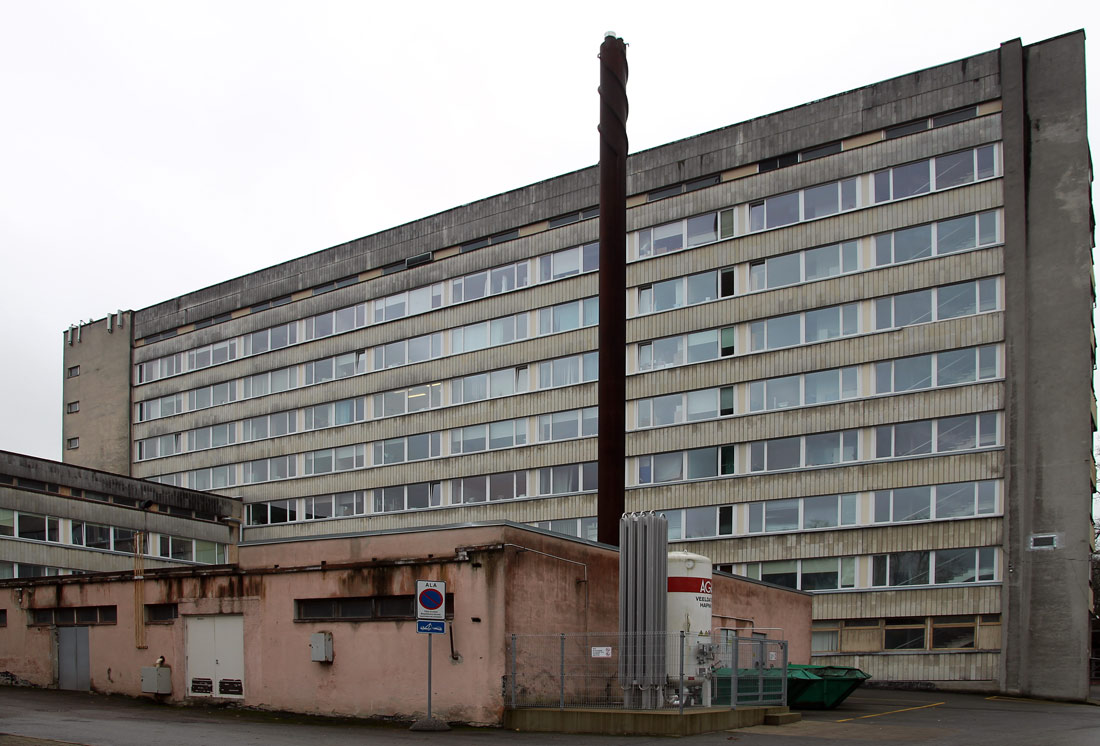 Таллин, Pärnu maantee, 104e; Pärnu maantee, 104b