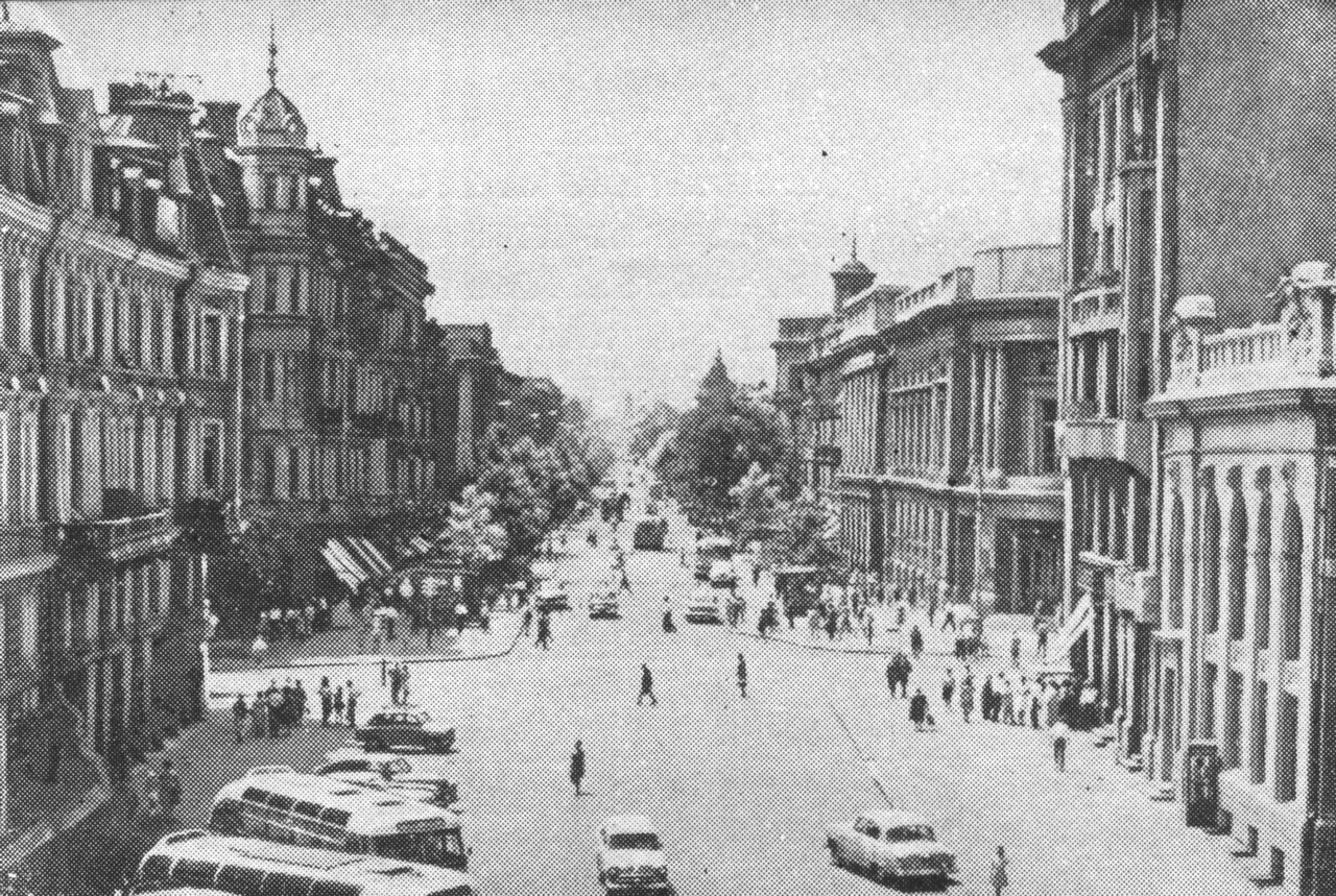 Одесса, Рішельєвська вулиця, 4; рішельєвська вулиця, 4 / Дерибасівська вулиця, 12; Дерибасівська вулиця, 11 / рішельєвська вулиця, 6; Дерибасівська вулиця, 10 / рішельєвська вулиця, 3; Дерибасівська вулиця, 9 / рішельєвська вулиця, 5