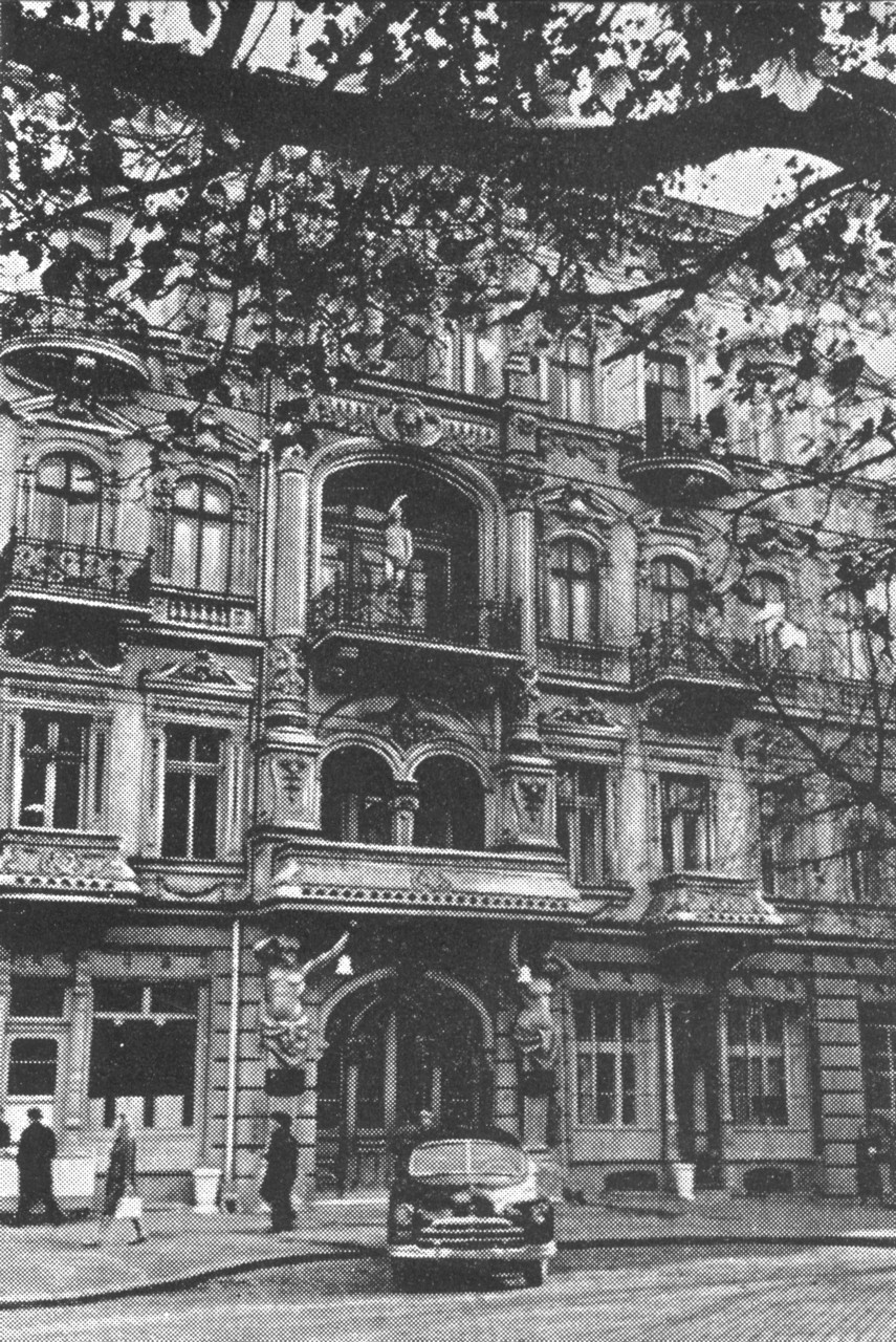 Odesa, Пушкінська вулиця, 15 / вулиця буніна, 14