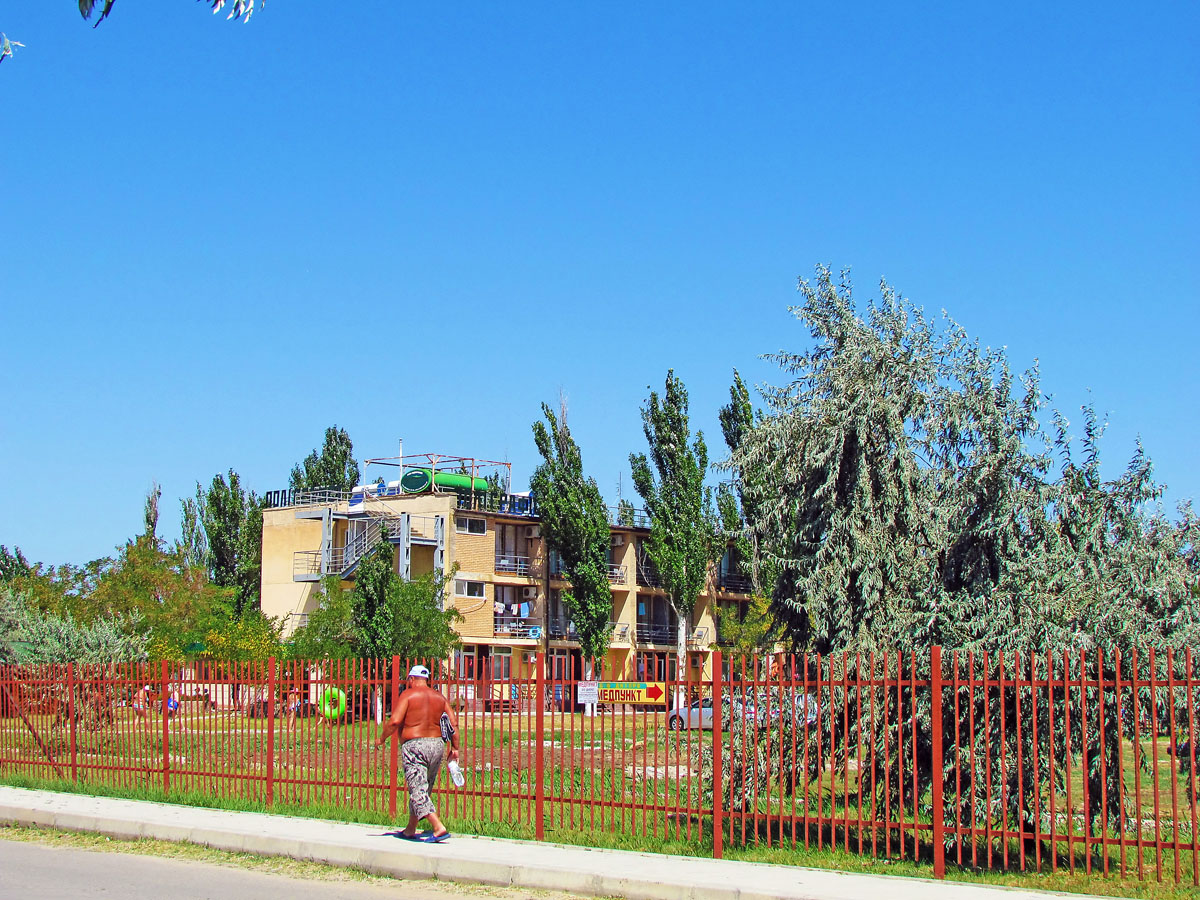 Березанский район, прочие н.п., С. Коблево, Курортный проспект, 8