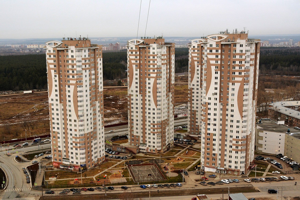 Пермь, Шоссе Космонавтов, 217; Шоссе Космонавтов, 215; Шоссе Космонавтов, 213; Улица Мира, 136