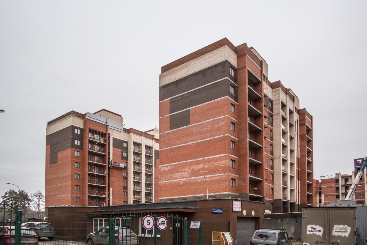 Казань, Улица Рауиса Гареева, 90 корп. 2; Улица Рауиса Гареева, 90 корп. 3