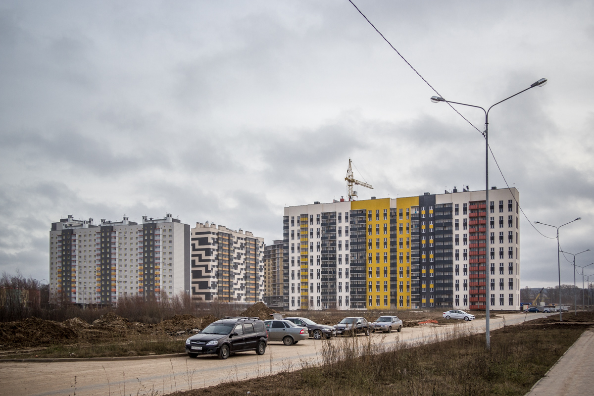 Казань, Улица Натана Рахлина, 7Б; Улица Натана Рахлина, 7 корп. 2; Улица Александра Курынова, 6 корп. 2