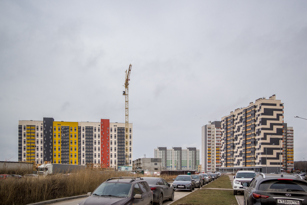 Казань, Улица Александра Курынова, 6 корп. 2; Улица Александра Курынова, 6 корп. 1; Улица Натана Рахлина, 7 корп. 2