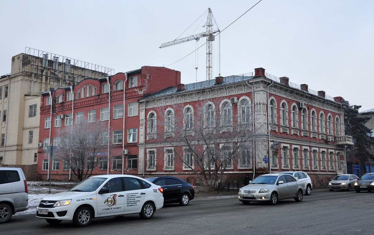 Омск, Улица Гусарова, 27