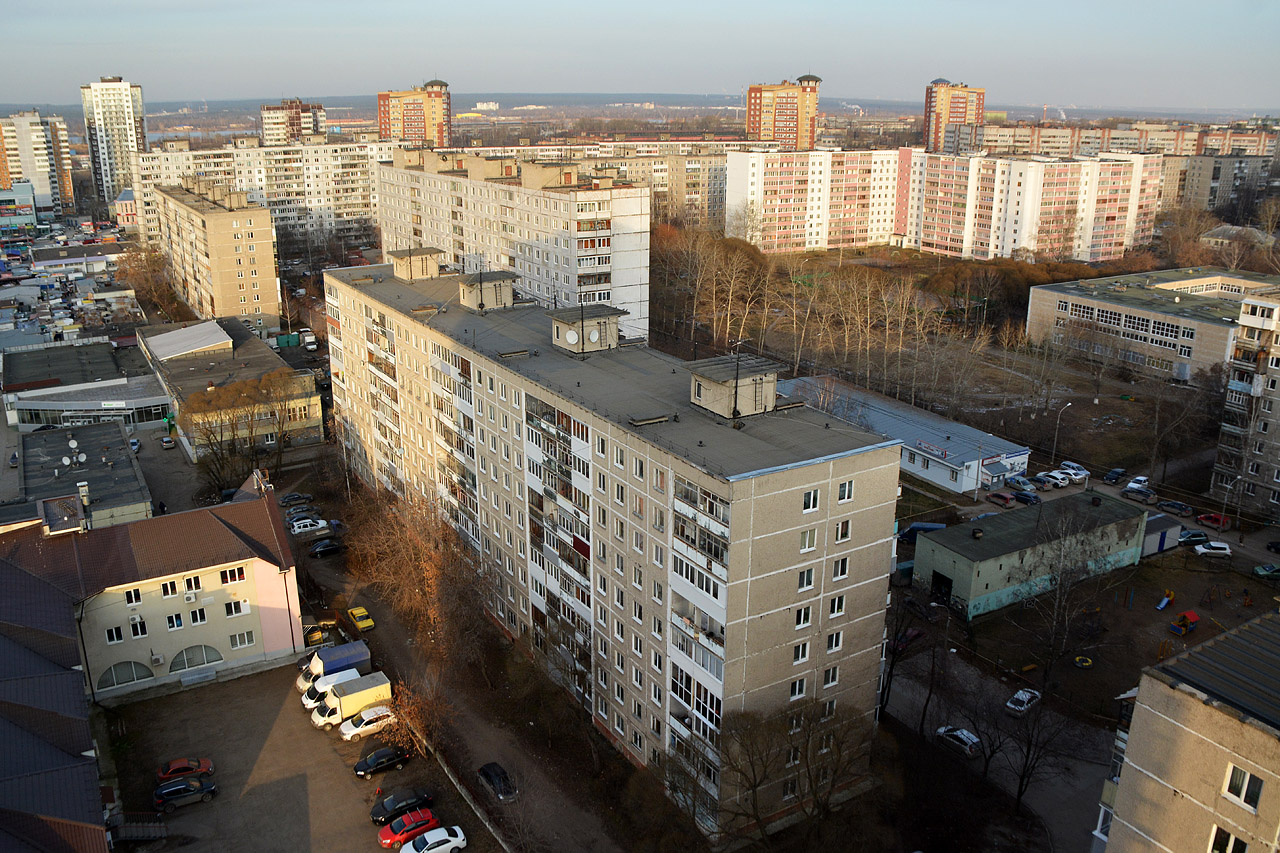 Пермь, Улица Строителей, 37; Улица Комиссара Пожарского, 11; Парковый проспект, 36; Улица Комиссара Пожарского, 17; Улица Комиссара Пожарского, 15; Улица Строителей, 48; Парковый проспект, 40А; Парковый проспект, 25Д; Парковый проспект, 29; Подлесная улица, 37. Пермь — Панорамы