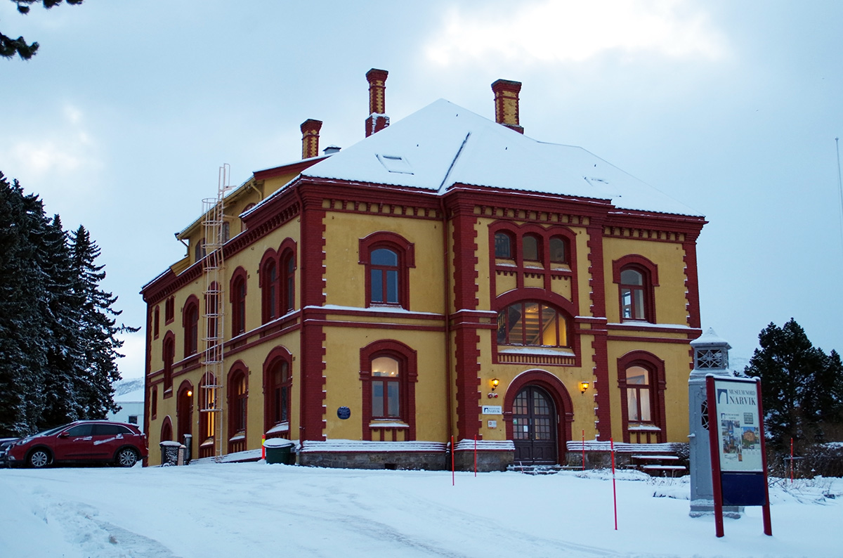 Нарвик, Administrasjonsveien, 3