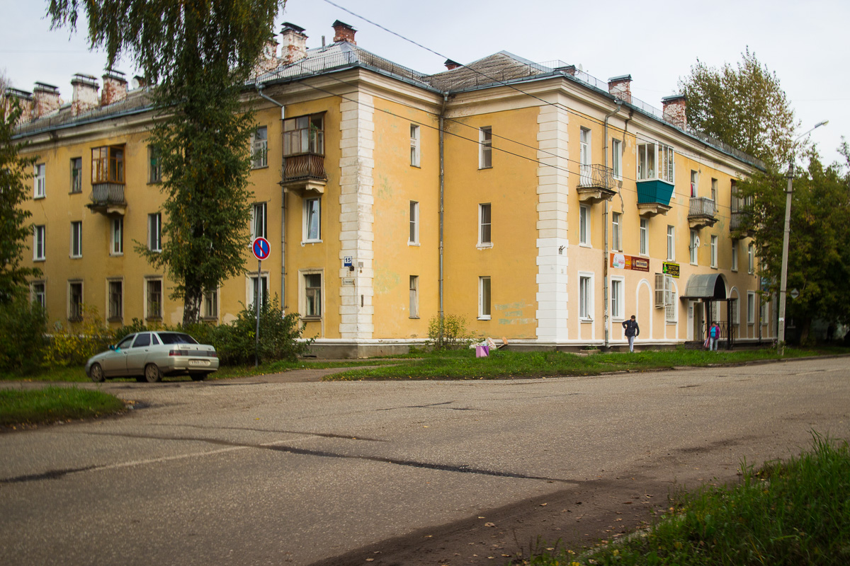 Глазов, Комсомольская улица, 15