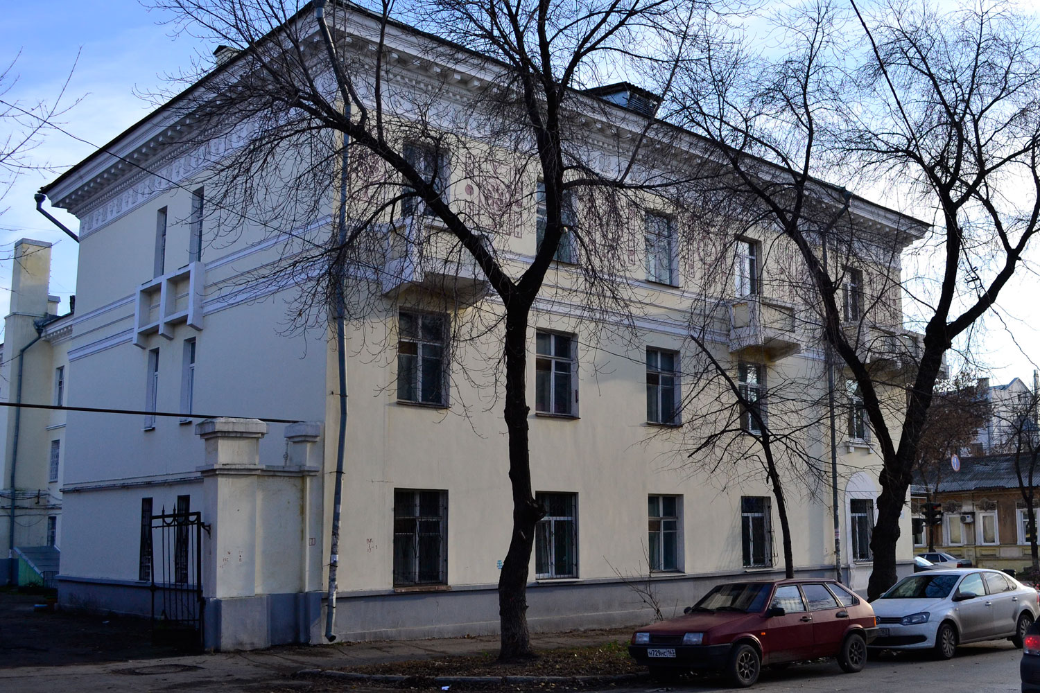 Самара, Улица Льва Толстого, 92 / Садовая улица, 119