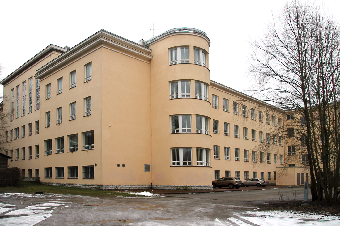 Tallinn, Kevade, 8