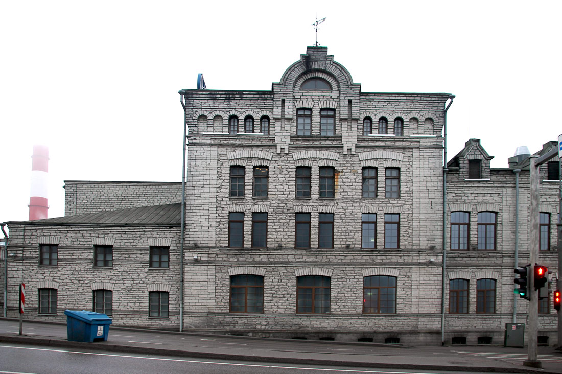 Таллин, Tartu maantee, 76