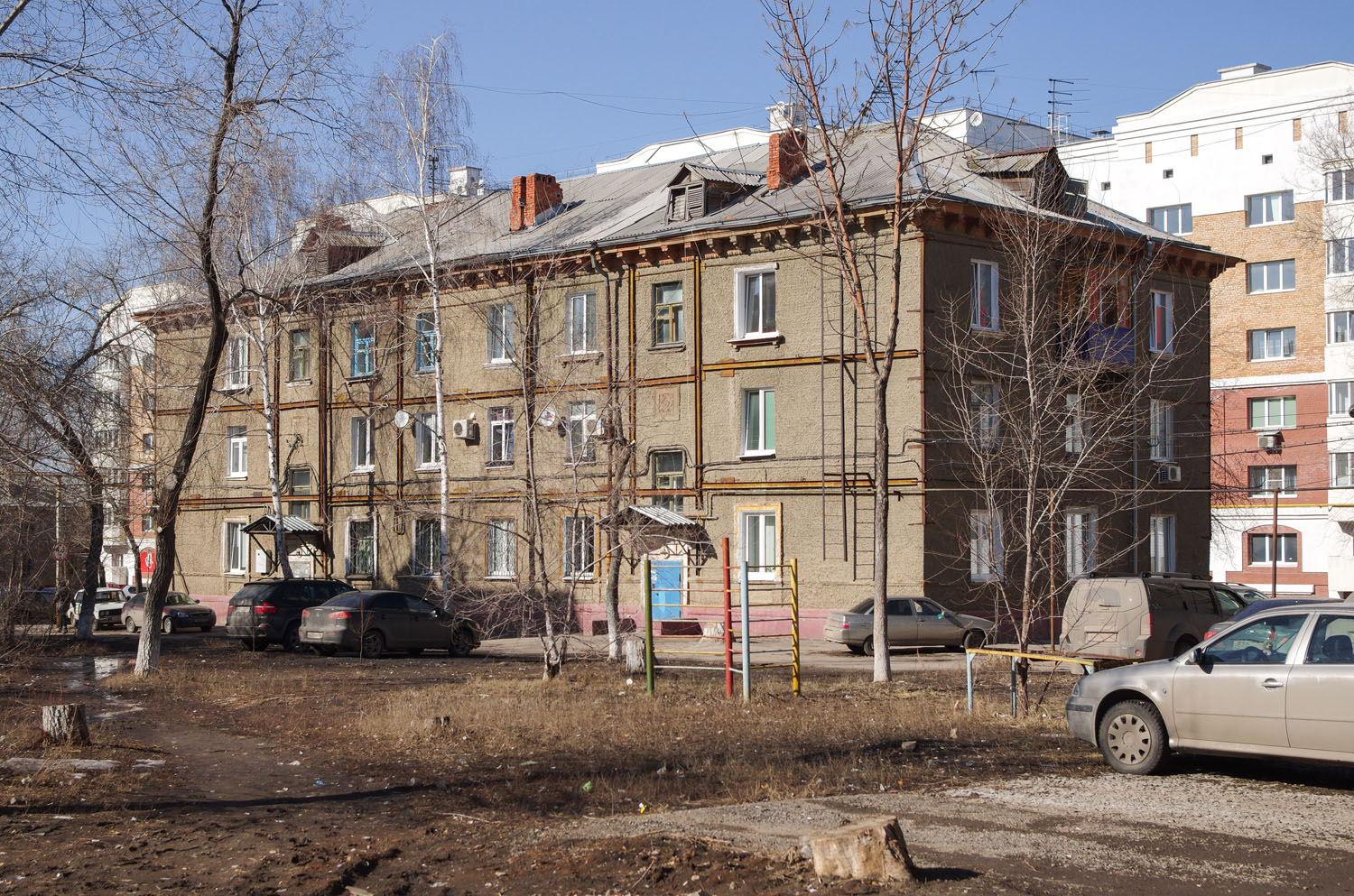 Новокуйбышевск, Советская улица, 8
