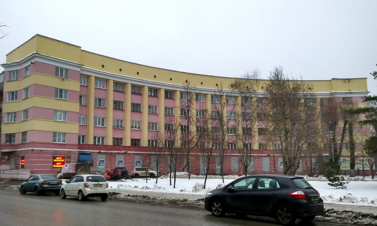 Ярославль, Проспект Октября, 34 / Улица Победы, 21