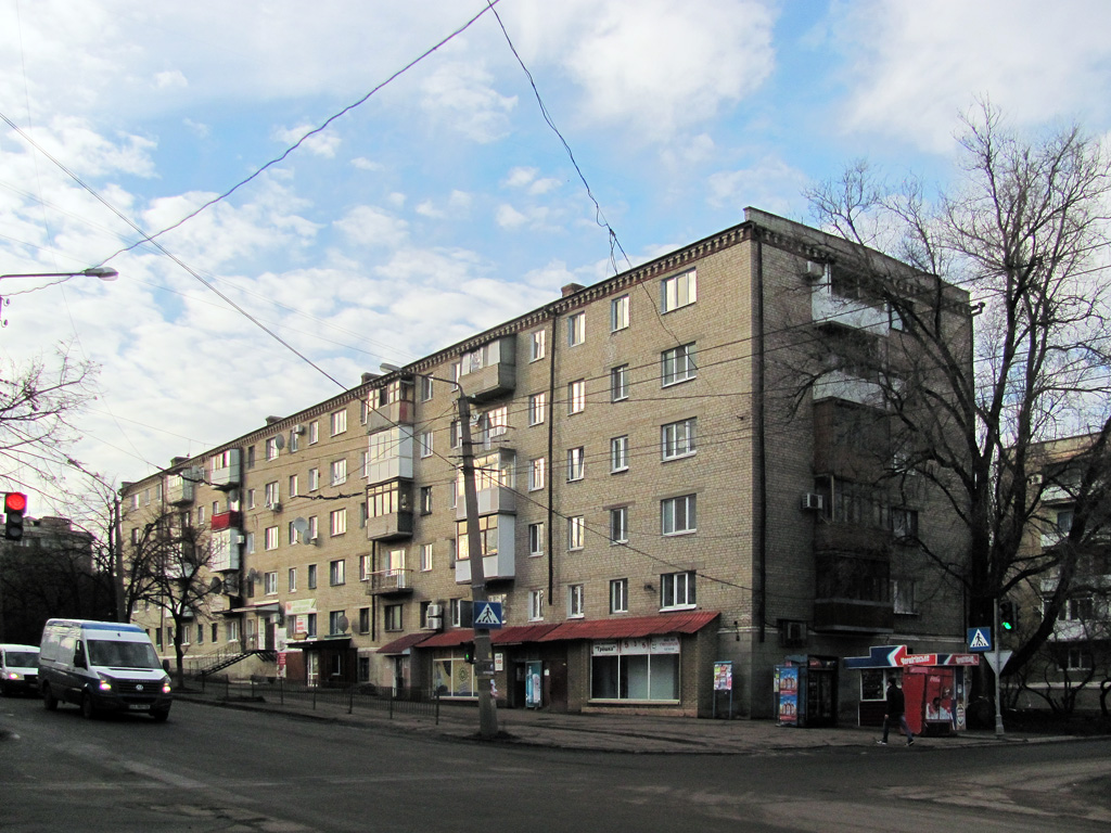 Артёмовск, Улица Бориса Горбатова, 25