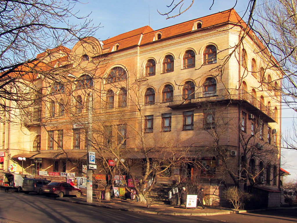 Артёмовск, Советская улица, 31