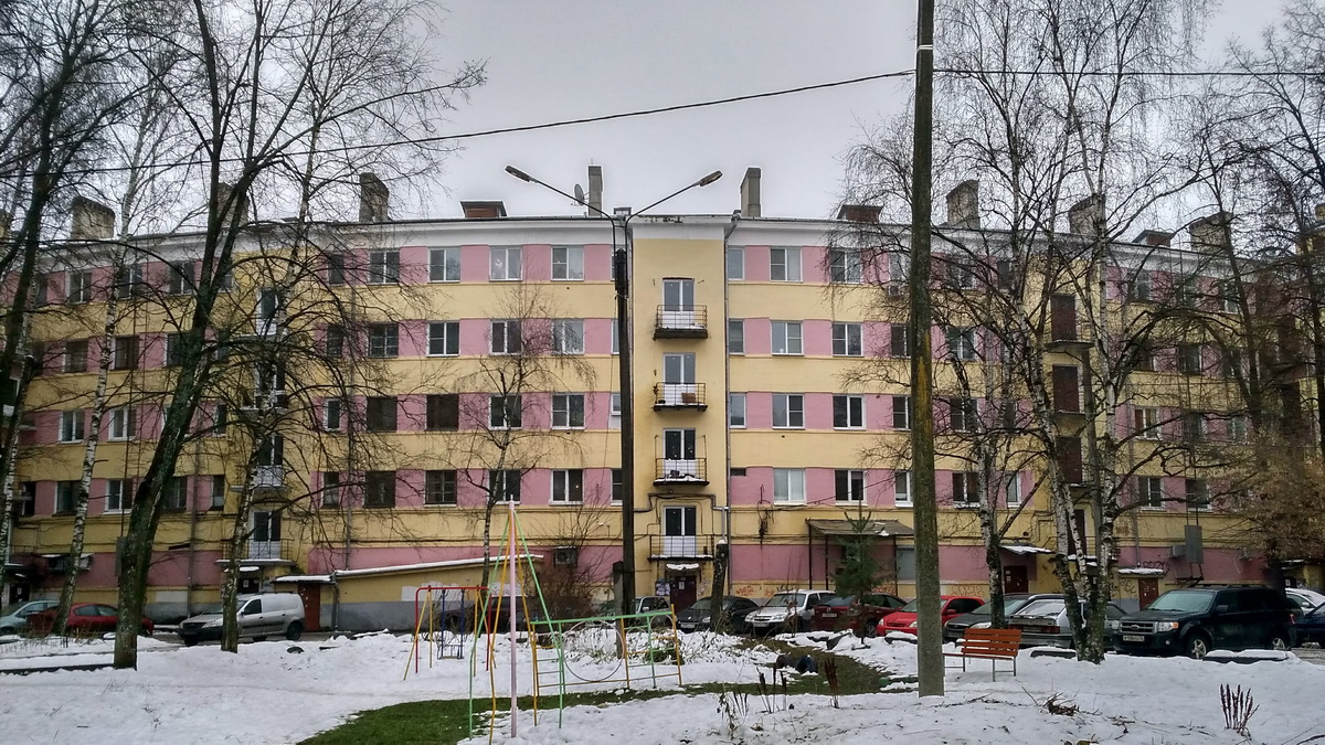 Ярославль, Проспект Октября, 34 / Улица Победы, 21