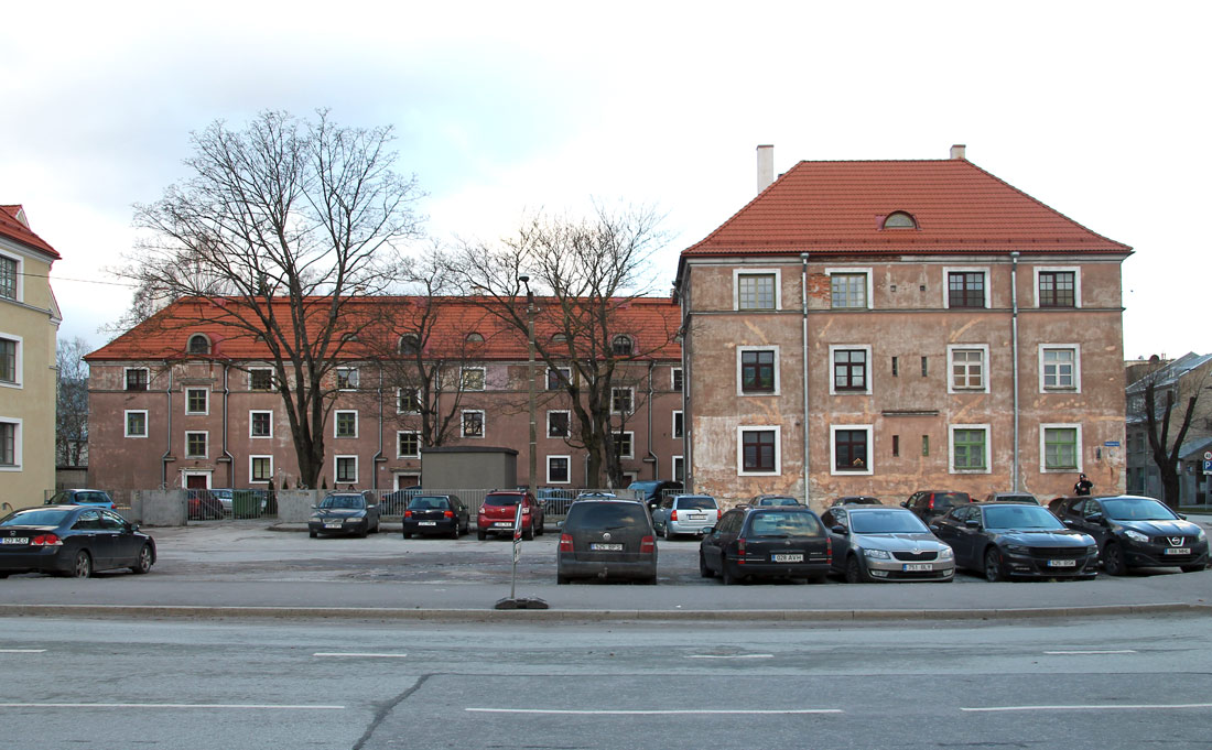 Таллин, Ristiku, 17