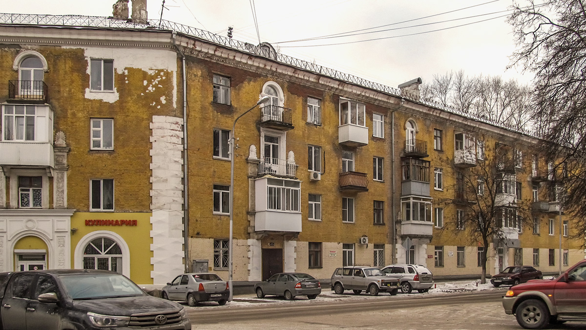 Уфа, Улица Ульяновых, 39; Улица Калинина, 10