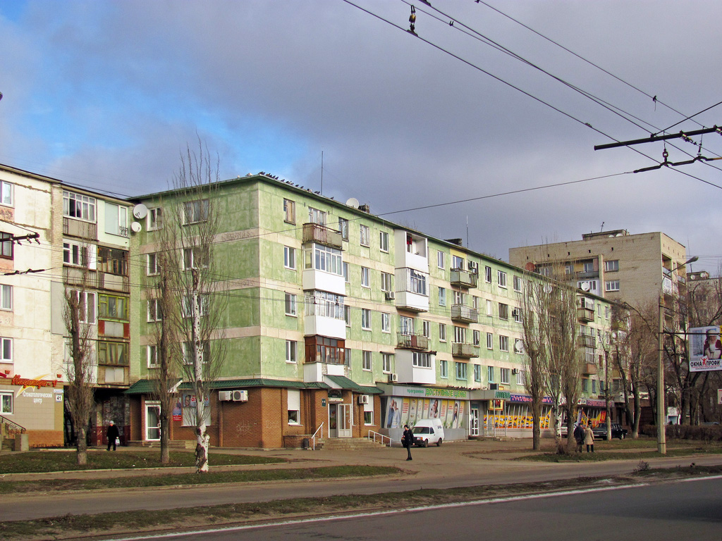 Северодонецк, Гвардейский проспект, 43