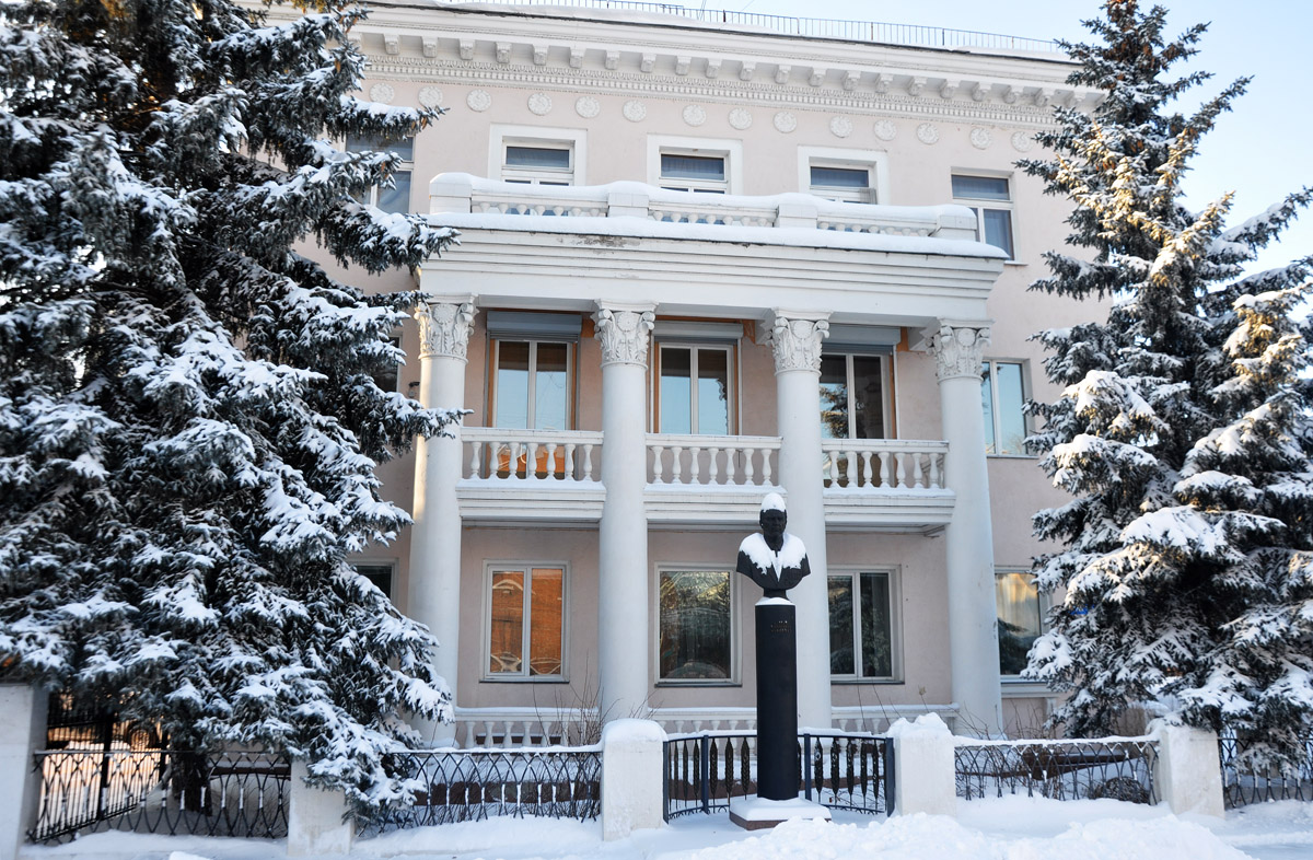 Омск, Спартаковская улица, 13