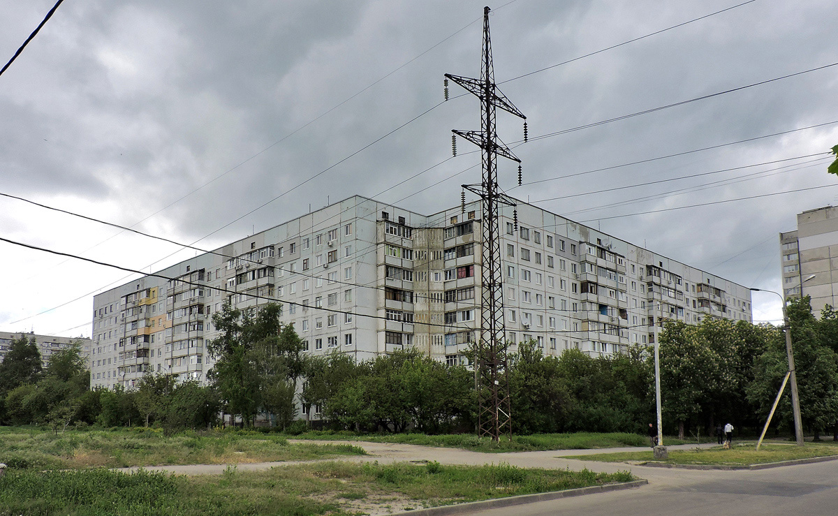 Харьков, Улица Амосова, 1