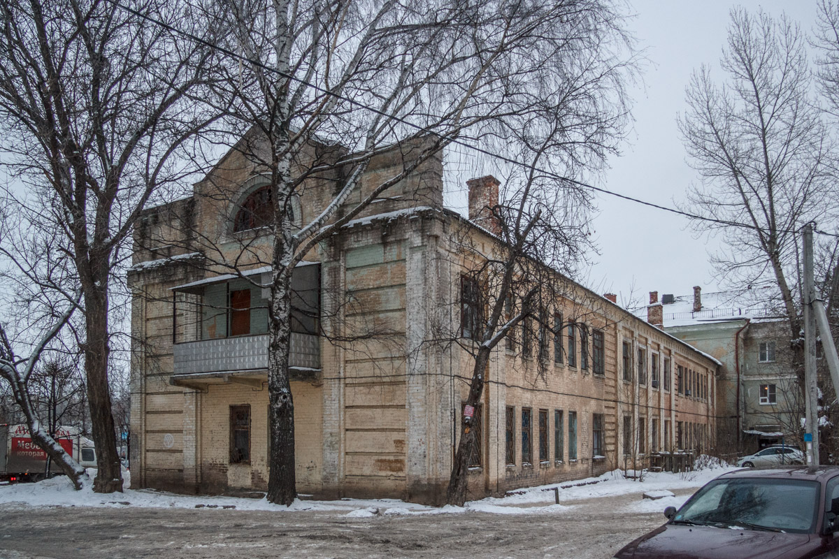 Казань, Улица Максимова, 37