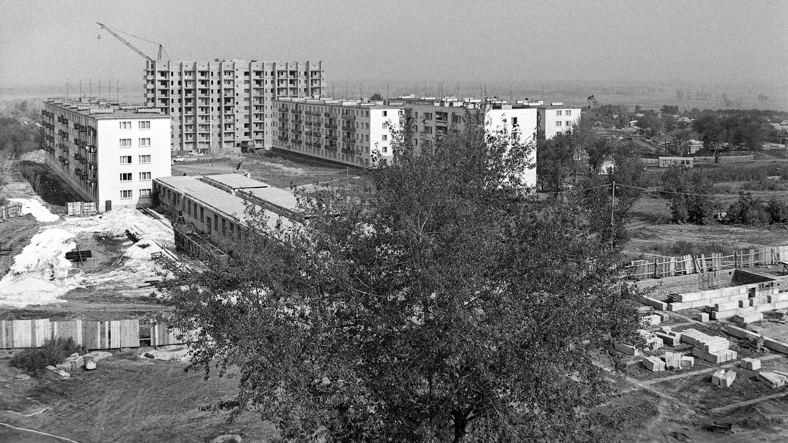 Новокуйбышевск, Улица Суворова, 13; Улица Егорова, 4