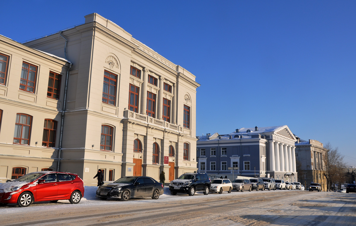 Омск, Партизанская улица, 8; Партизанская улица, 6